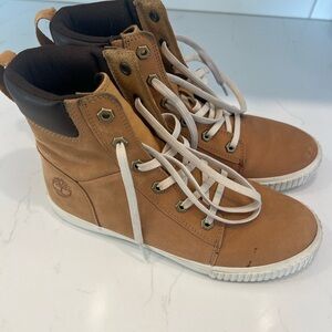 Timberland Tan Lace-Up Boots